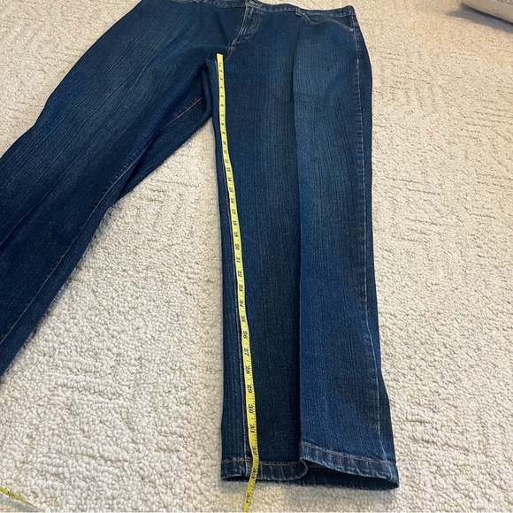 Eddie Bauer size 18 Jeans straight cut like New blue denim - Picture 6 of 11